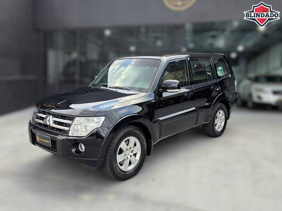 MITSUBISHI PAJERO FULL 3.8 HPE 4X4 V6 24V GASOLINA 4P AUTOMÁTICO